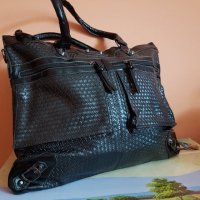 Стилна дамска чанта с черна плетка, снимка 3 - Чанти - 31800665