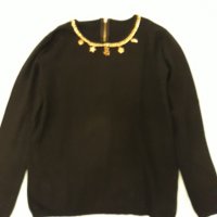 Черна мека блузка фино плетиво със златни орнаменти около деколтето, изчистени предница и гръб,с цип, снимка 2 - Блузи с дълъг ръкав и пуловери - 37456302