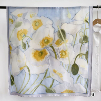 Пролетен шал с деликатен флорален принт. Размер: 90/180см, снимка 9 - Шалове - 44926091