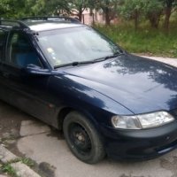 На части Опел Вектра 1.6 101кс 2000г, снимка 2 - Автомобили и джипове - 30529697