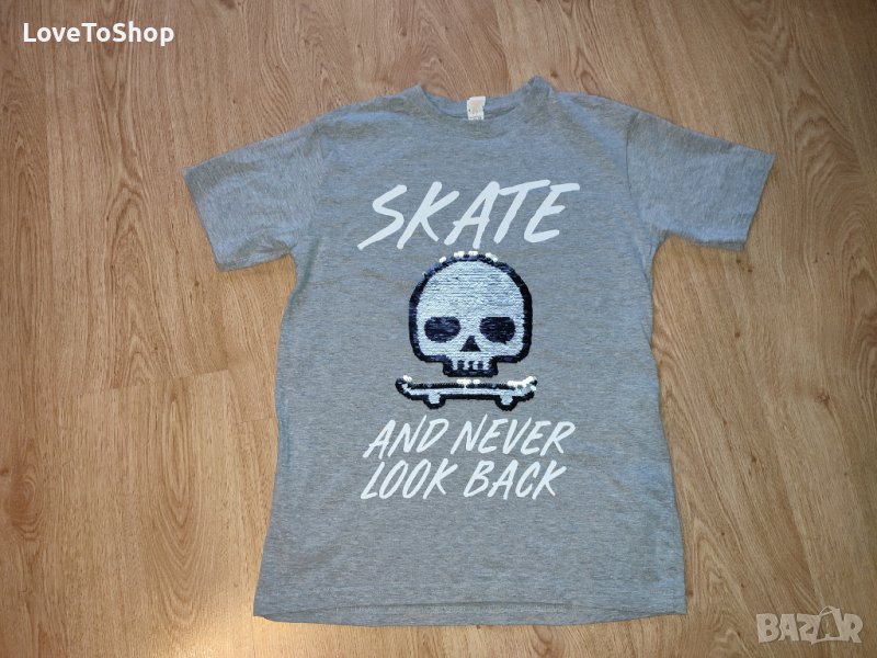 Skate 12 г. тениска с интерактивен мотив двулицеви пайети, снимка 1
