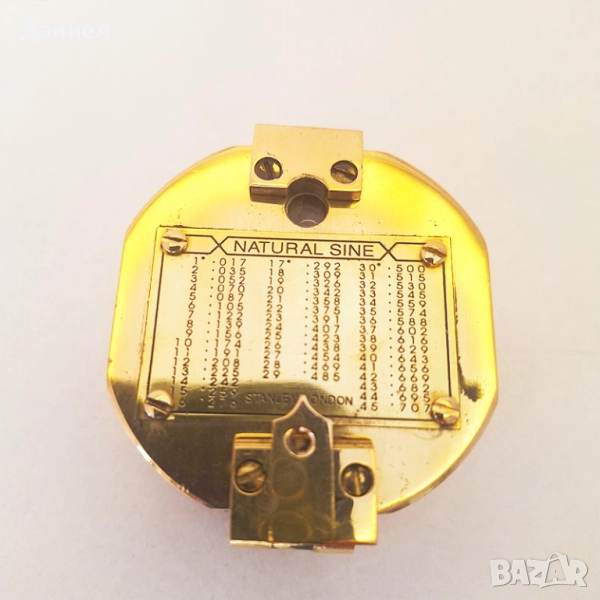 Компас от масивен бронз , снимка 1