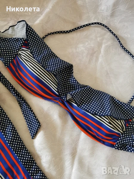 Горнище на бански в контрастни детайли , снимка 1