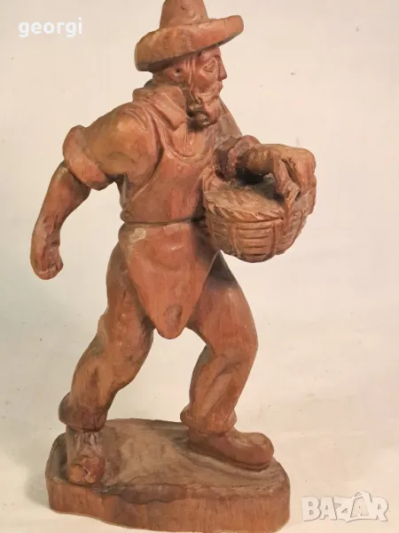 дървена статуетка сеяч дърворезба 19/4, снимка 1