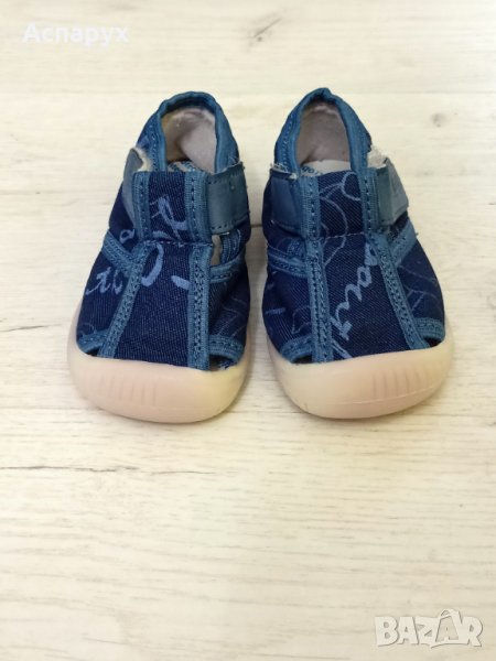 Детски текстилни обувки за ясла с лепки 19 номер, снимка 1