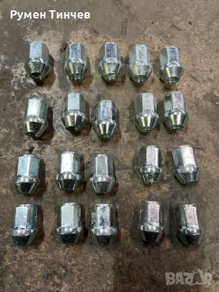 20бр гайки от Тойота , снимка 1