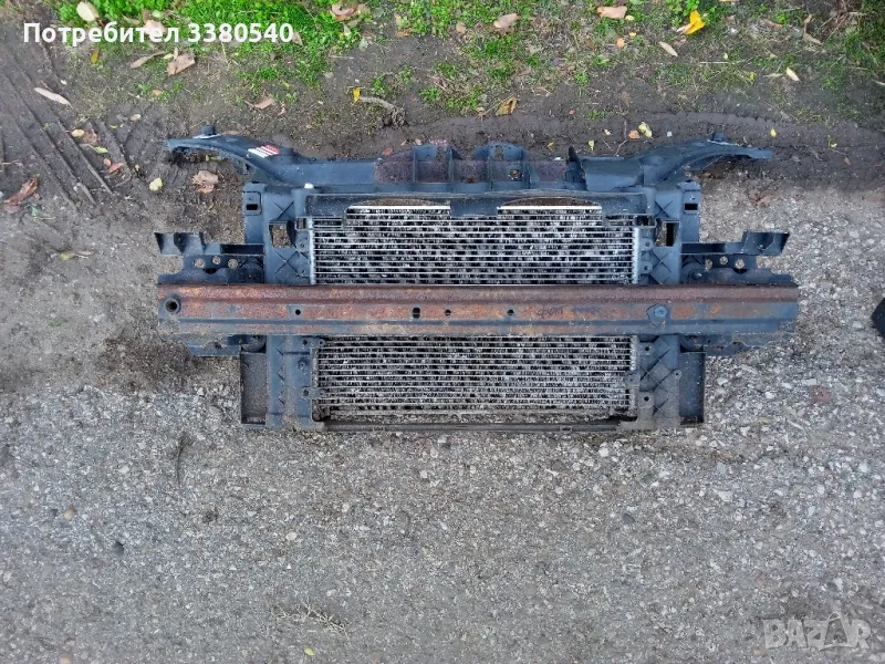 Радиатор с предната греда за Форд Фиеста 2004 година бензин , снимка 1