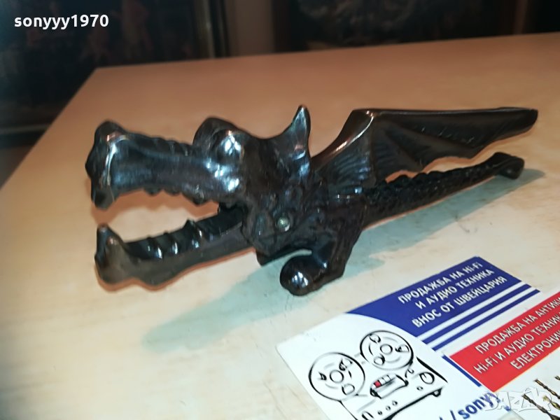 ПОРЪЧАНА-крокодил-орехотрошачка-ретро колекция, снимка 1