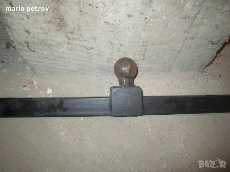 Продавам правен теглич за Toyota avensis verso,цена 35лв. тегличът е предназначен само за монтиране , снимка 1