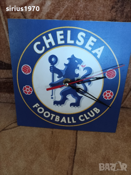 работещ кварцов часовник с лого на Челси, снимка 1