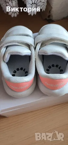 Детски маратонки adidas , снимка 3 - Детски маратонки - 56359631