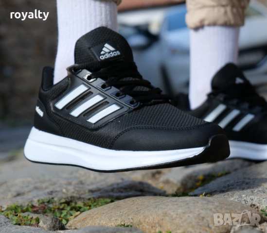 Дамски маратонки Adidas , снимка 2 - Маратонки - 51644808