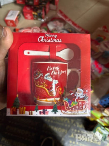 Коледни порцеланови комплекти