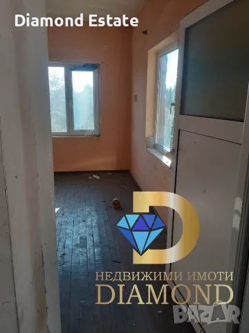 Двуетажна къща в село Медникарово, обл. Стара Загора, снимка 7 - Къщи - 56069465
