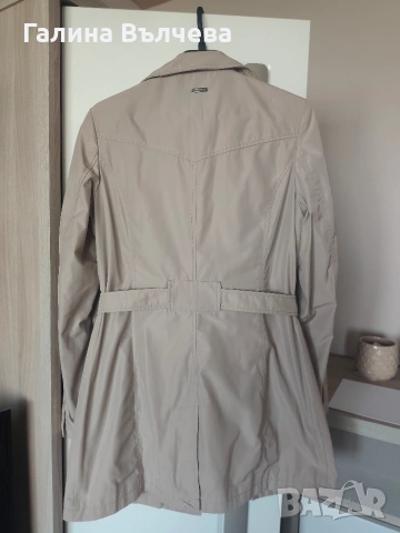 Дамски тренчкот с колан и джобове, снимка 3 - Якета - 54303240