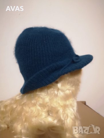 Нова тъмно зелена шапка от ангора с козирка, снимка 3 - Шапки - 31047237