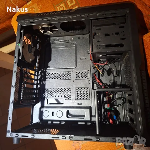 Кутия Zalman Z3 Plus+fans+Power Supplies, снимка 4 - Захранвания и кутии - 55850128