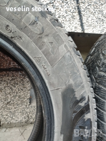 Зимни гуми 225/65/17, снимка 3 - Гуми и джанти - 52909197