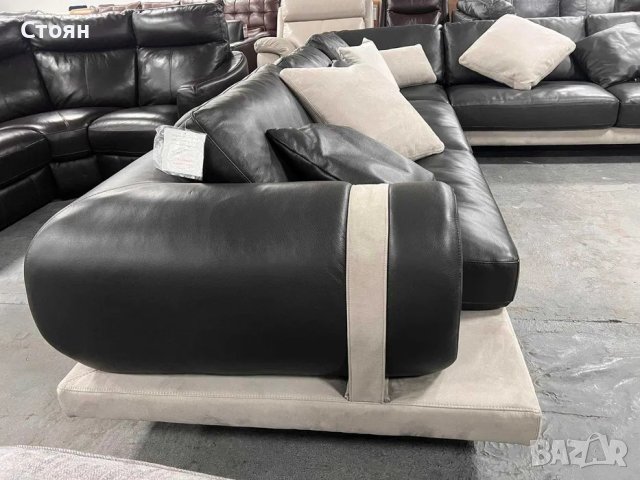Сив ъглов диван от естествена кожа и плат с възглавнички, снимка 5 - Дивани и мека мебел - 40740266
