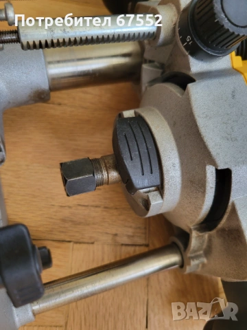 Оберфреза DeWalt DW621 1100W 6-8мм. цанга, снимка 6 - Други инструменти - 54364856