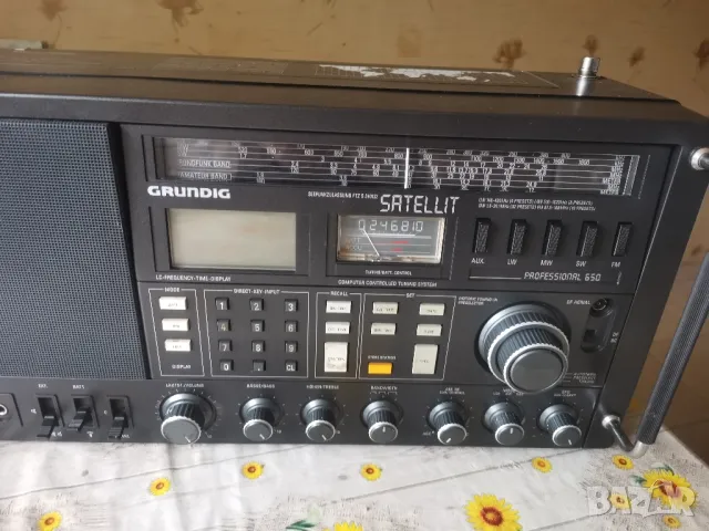 GRUNDIG SATELIT 650, снимка 2 - Радиокасетофони, транзистори - 49606322