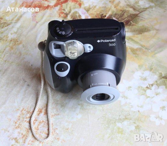 Polaroid 300 Instant Film Camera, снимка 3 - Фотоапарати - 39801110