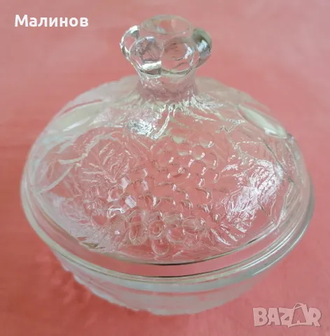 Стъклена фруктиера с капаче