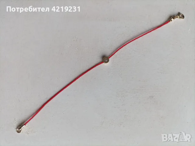 гривна червена връв с брилянт и злато, снимка 2 - Гривни - 49152686
