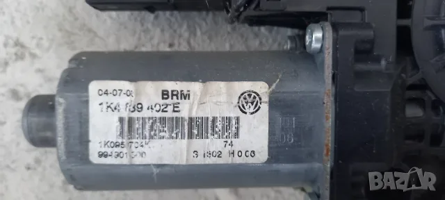 Задно дясно моторче ел. стъкло VW Golf V, снимка 2 - Части - 55966173