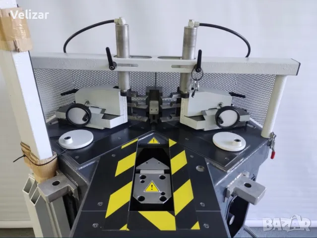 Автоматична ъглонабивна машина Pressta Eisele 2000 Германия, снимка 4 - Други машини и части - 49860098