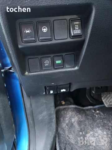 NISSAN Qashqai 1.7 dCi 4x4 Tekna, снимка 8 - Автомобили и джипове - 53275307