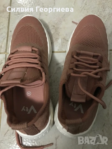 Дамски маратонки , снимка 2 - Маратонки - 51155233