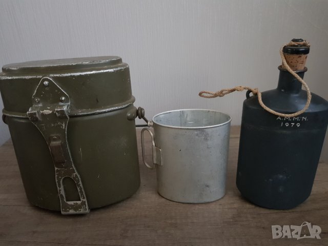 Швейцарско военно канче с манерка и чаша