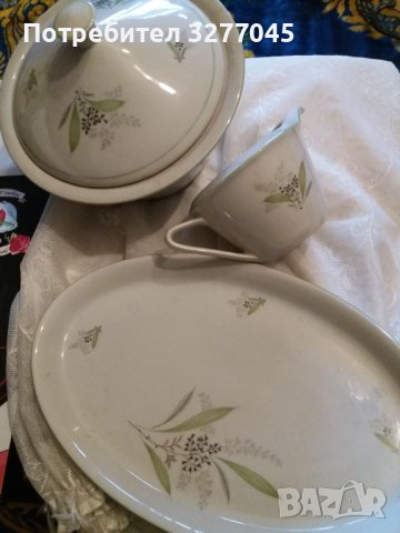 Сервиз за хранене, снимка 4 - Сервизи - 35836864