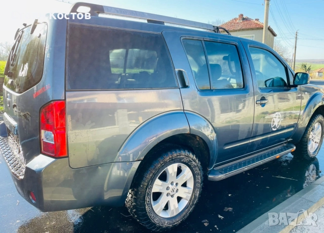 Nissan Pathfinder 2.5 dci, снимка 3 - Автомобили и джипове - 52514118