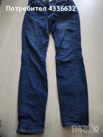 Дамски дънков пантолон! Размер-М Л, снимка 2 - Дънки - 51796729