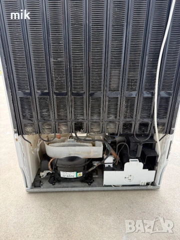 Хладилник с фризер Миеле 2м инвертор, снимка 11 - Хладилници - 54212851
