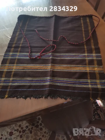 Стара, битова престилка, вълнена. 