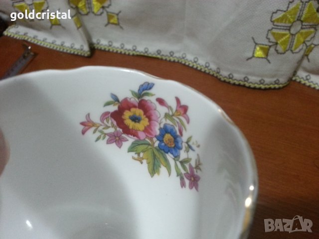 Английски костен порцелан сет за чай , снимка 2 - Антикварни и старинни предмети - 42868272