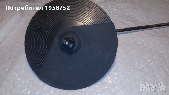 Електронен чинел с рамо