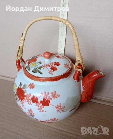 порцеланов чайник, снимка 2 - Антикварни и старинни предмети - 53334793