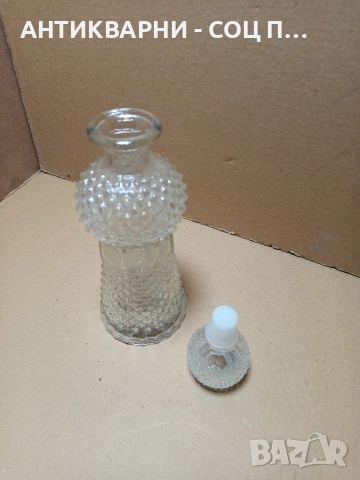 Соц Стара Чисто Нова Стъклено Кристална Графа За Алкохолни Напитки 0. 700лт., снимка 4 - Антикварни и старинни предмети - 51913709