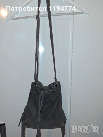 Естествен велур, снимка 2 - Чанти - 52352527