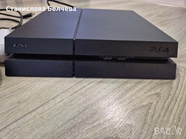 Продавам PS4, снимка 3 - PlayStation конзоли - 52896306