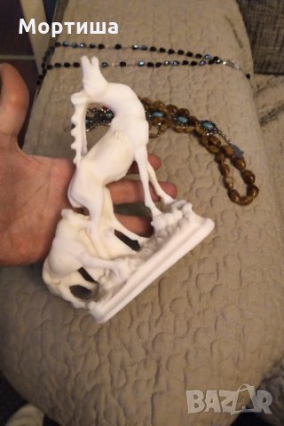 Ръчно изработена стара статуетка мраморен прах 