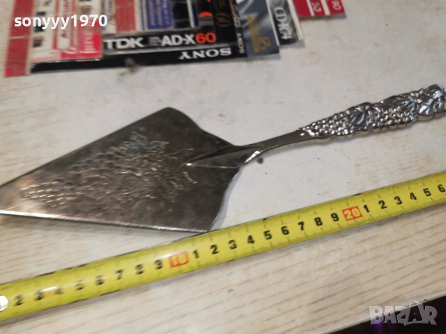 РЕТРО ЛЪЖИЦА ЗА ТОРТА 2303261924LCHERY1, снимка 3 - Антикварни и старинни предмети - 53950670