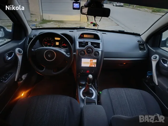 Renault Megane 1.6 LPG, снимка 9 - Автомобили и джипове - 56551626
