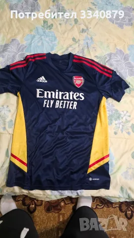 Продавам футболни тенски Manchester united arsenal psg juventus ronaldo sergio ramos