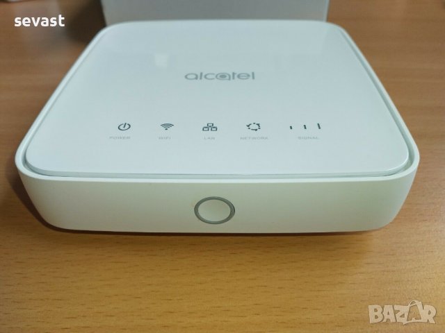 Alcatel Linkhub HH40V 4G LTE Router - работи с всички оператори, снимка 2 - Рутери - 36675885