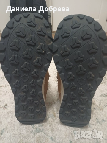 Боти от Декатлон, снимка 5 - Детски боти и ботуши - 52296333